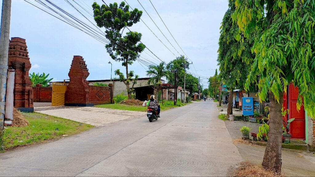 Nama Tribuana Tungga Dewi Abadi di Jalan Lingkungan Mojosari