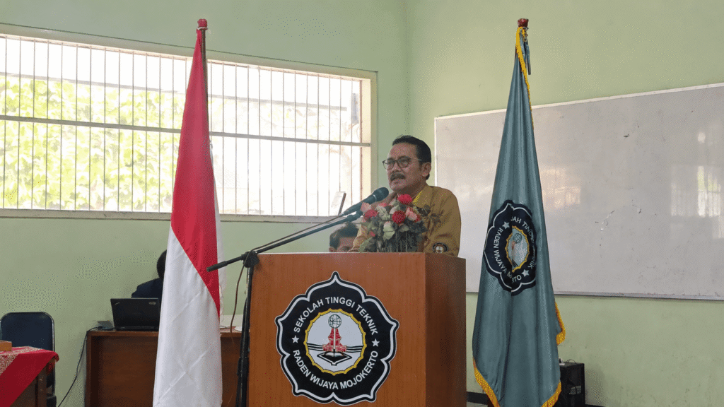 PKKMB STT Raden Wijaya 2026/2027, Ketua Kampus Tekankan Empat Modal Penting Menuju Kesuksesan